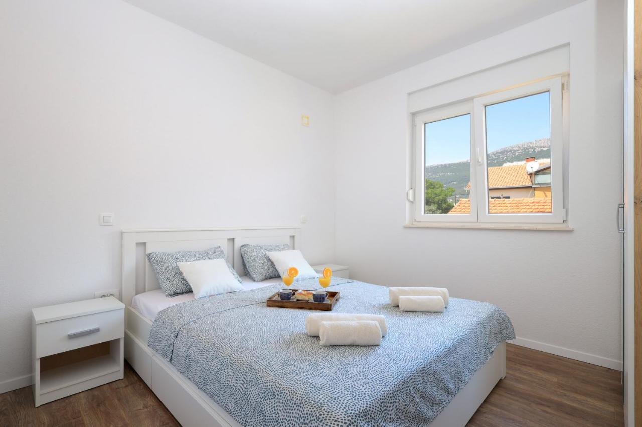 Bonaca Apartments With Terrace, Barbecue And Private Parking Kastela Exterior photo