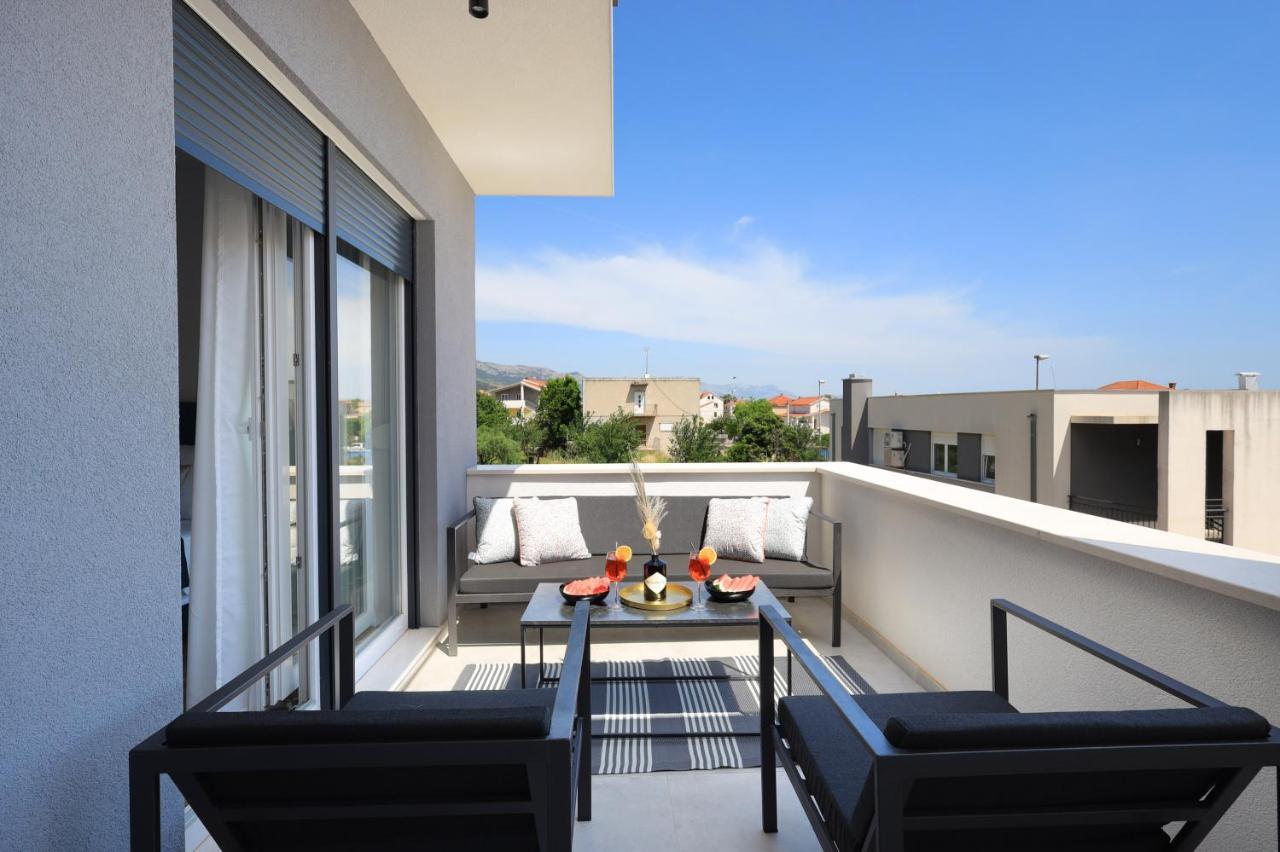 Bonaca Apartments With Terrace, Barbecue And Private Parking Kastela Exterior photo