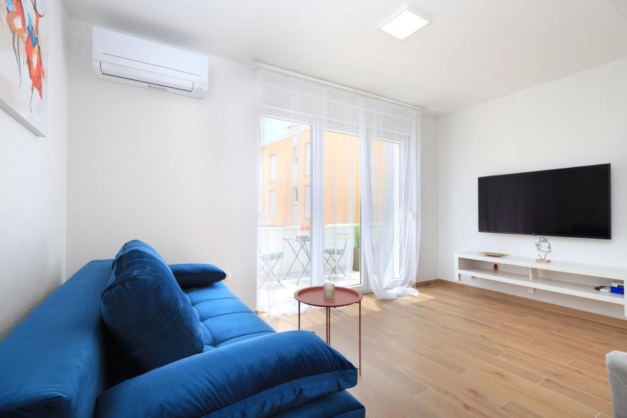 Bonaca Apartments With Terrace, Barbecue And Private Parking Kastela Exterior photo