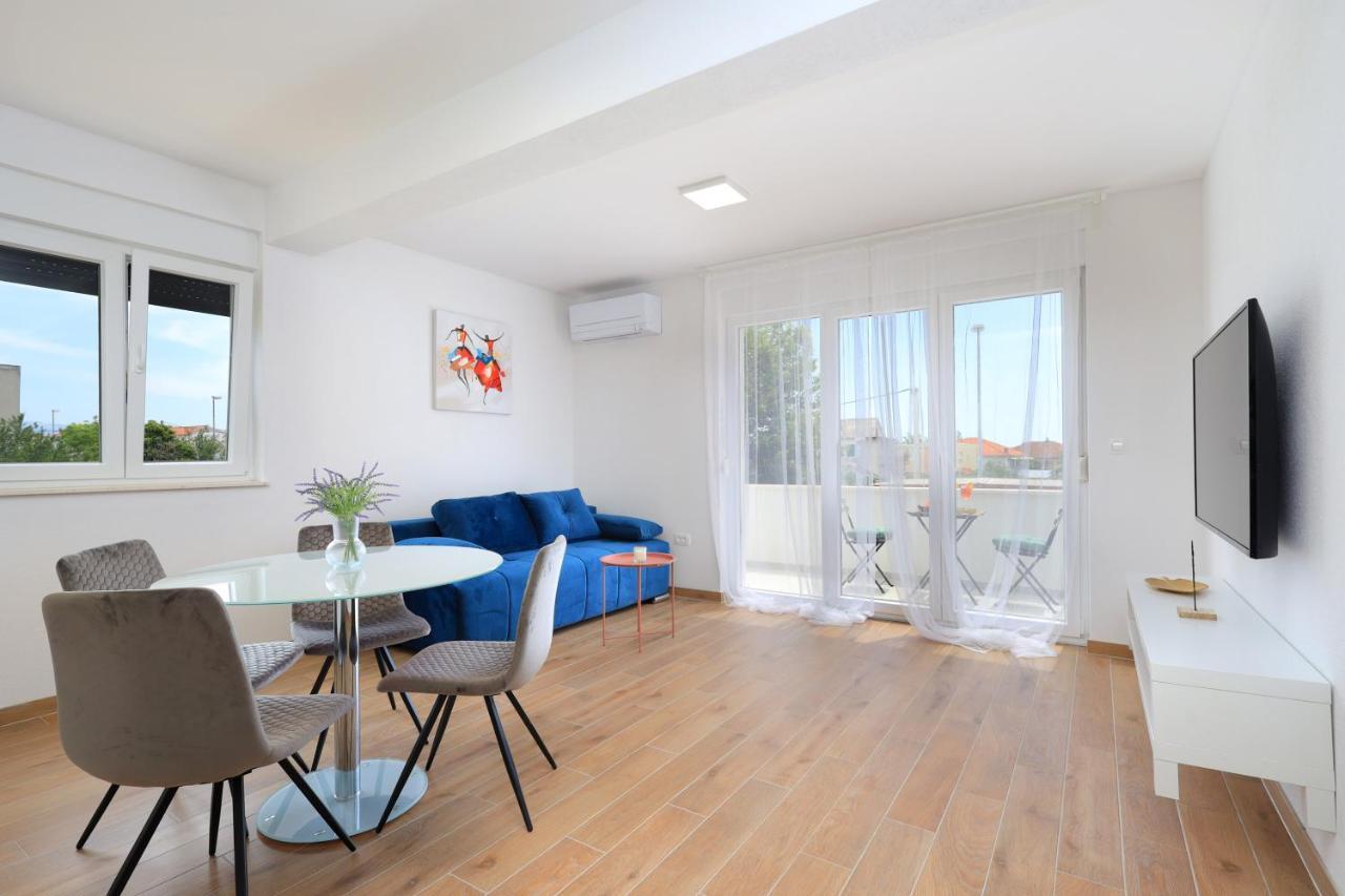 Bonaca Apartments With Terrace, Barbecue And Private Parking Kastela Exterior photo